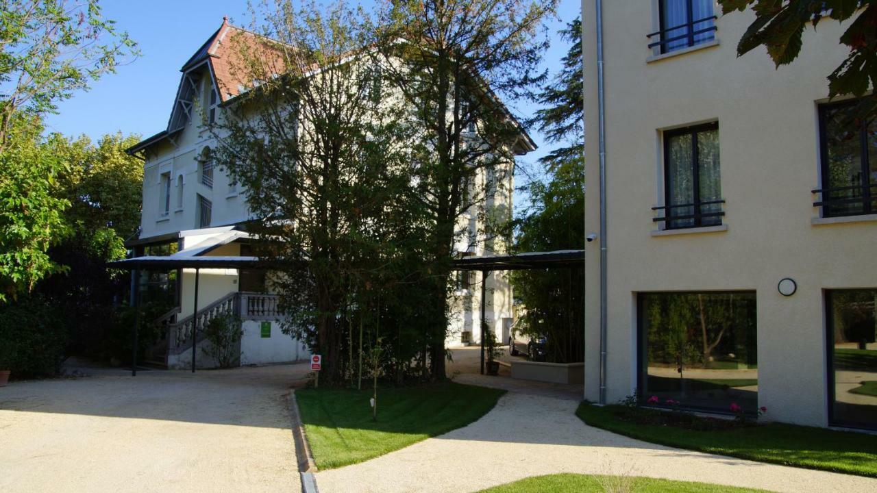 Hotel De Charme L'Oree Du Parc Romans-sur-Isere Exterior photo