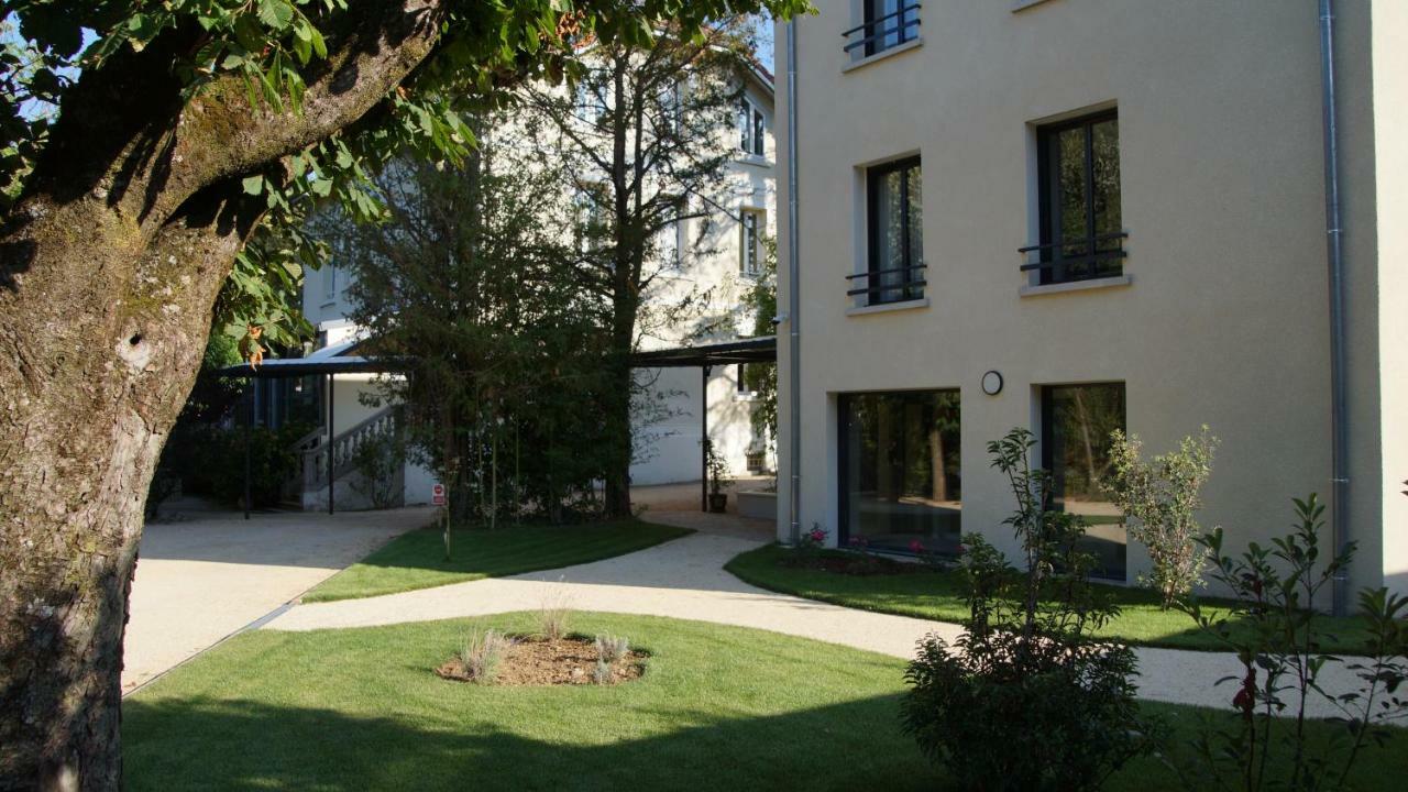 Hotel De Charme L'Oree Du Parc Romans-sur-Isere Exterior photo