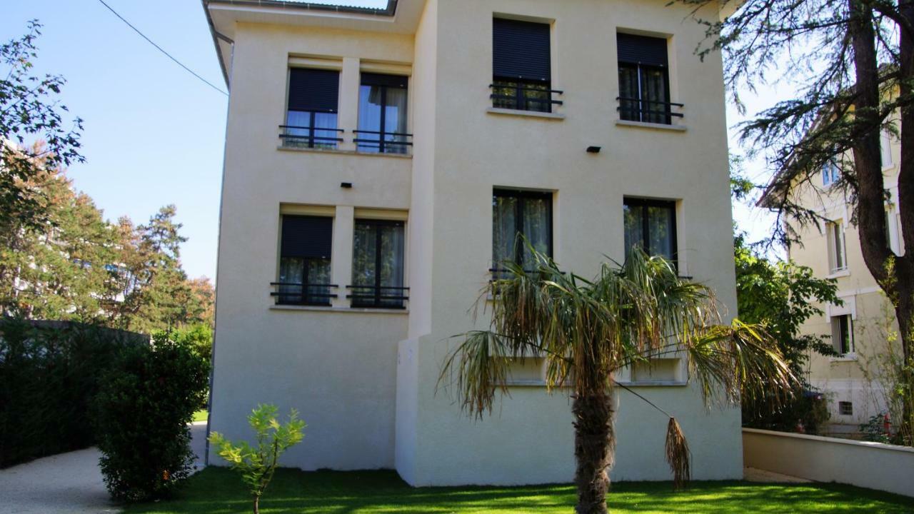 Hotel De Charme L'Oree Du Parc Romans-sur-Isere Exterior photo